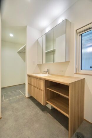 HIBIKI Premium施工事例『中庭を設けたコの字型のお家②』