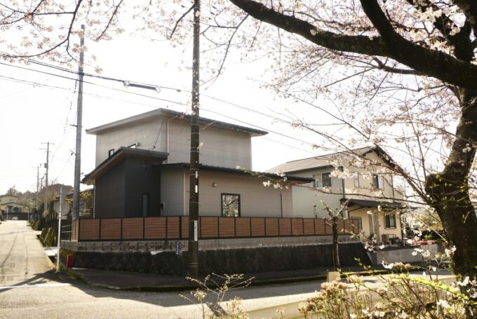 桜🌸に囲まれるお住まいへ