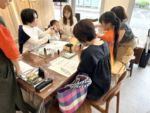 【富士市ワークショップ開催レポート】天然アロマで作る虫よけスプレー体験｜SHINCOQ × 工房ハナレ