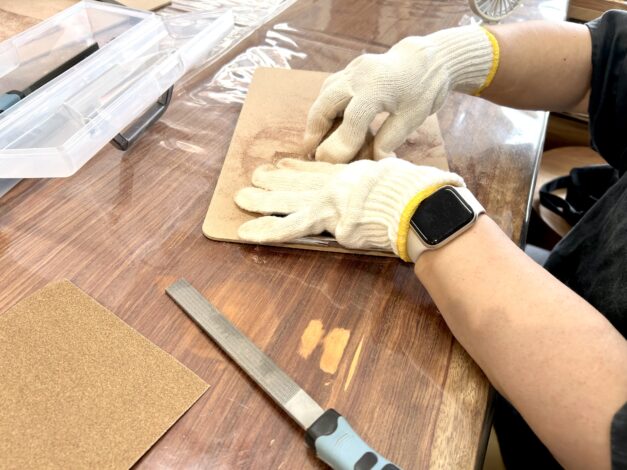 工房ハナレのワークショップ「クスノキ小石ディフューザー作り」｜富士市