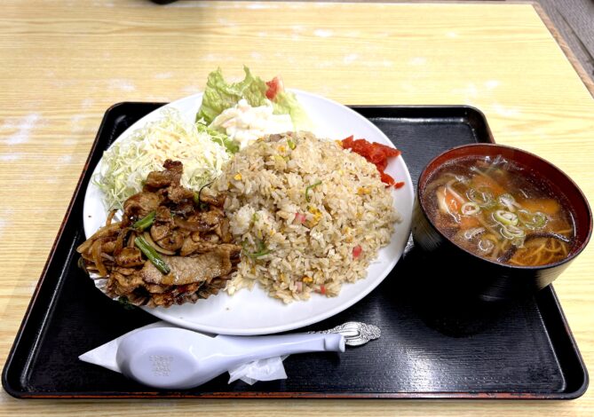 【富士市】昔ながらの町中華！ボリューム満点「肉チャーハン」が人気の保志奈食堂へ行ってきました