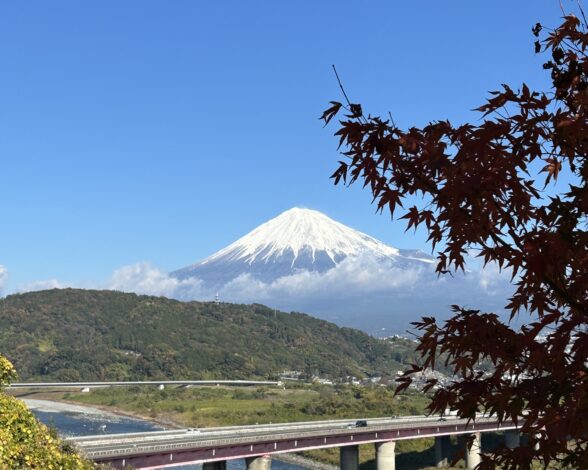 日々のこと　富士山、紅葉　絶景リレー【山本ブログ】