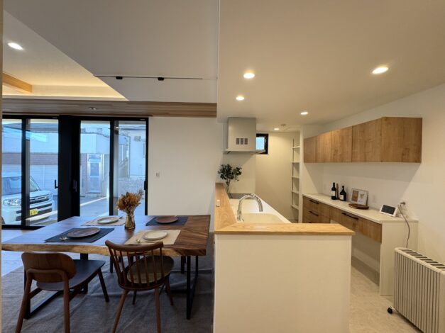 最小限の暖房1台で、家全体が安定した暖かさになる理由【山梨エリア】