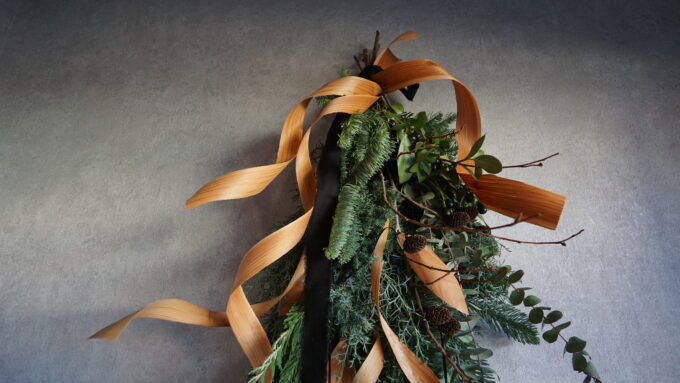 日々のこと　冬じたく　藤枝支店のオリジナルスワッグ作りました　【山本ブログ】