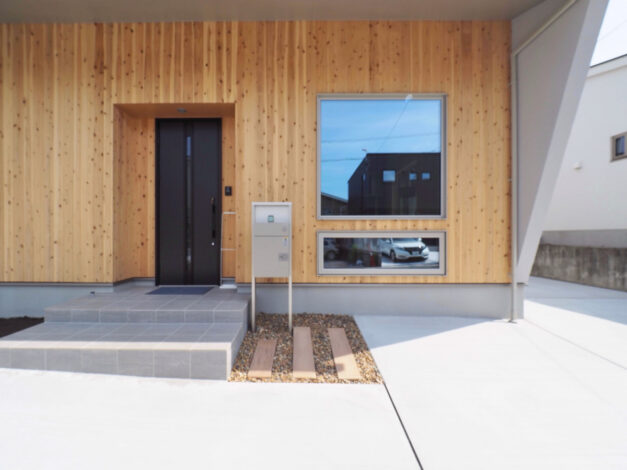 寒い時期だから体感してほしいトリプルガラス樹脂サッシ　