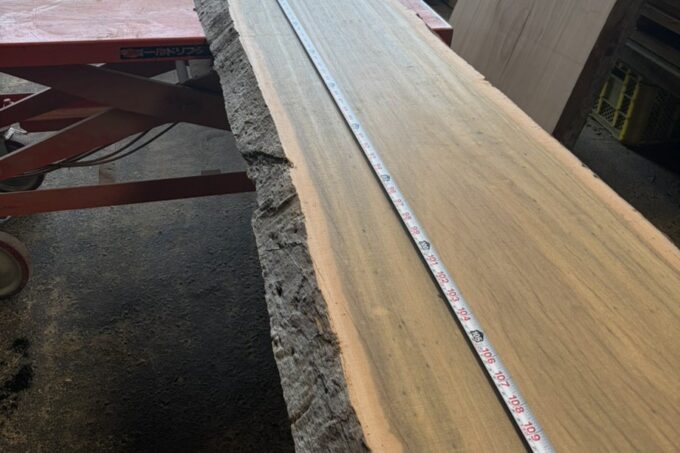 三島市徳倉　店舗リノベーション・無垢一枚板カウンター【山本ブログ】