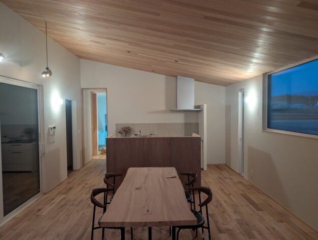 大人の落ち着く空間　平屋の家完成見学会