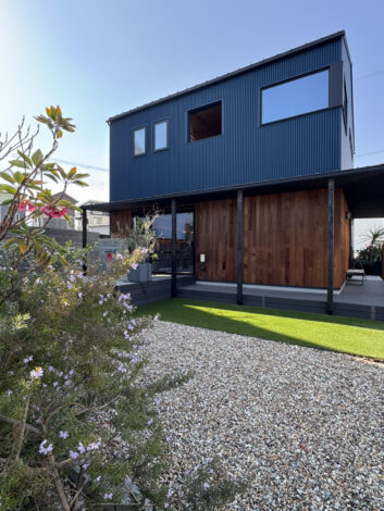 春の沼津モデルハウス｜花咲く庭と、読書を楽しむ時間〈沼津支店〉