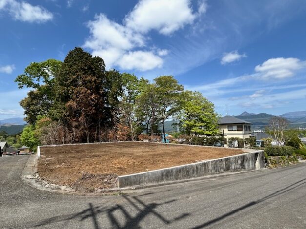 売土地情報『富士宮市青木平 87.63坪』陽当たりの良い緑に囲まれた環境